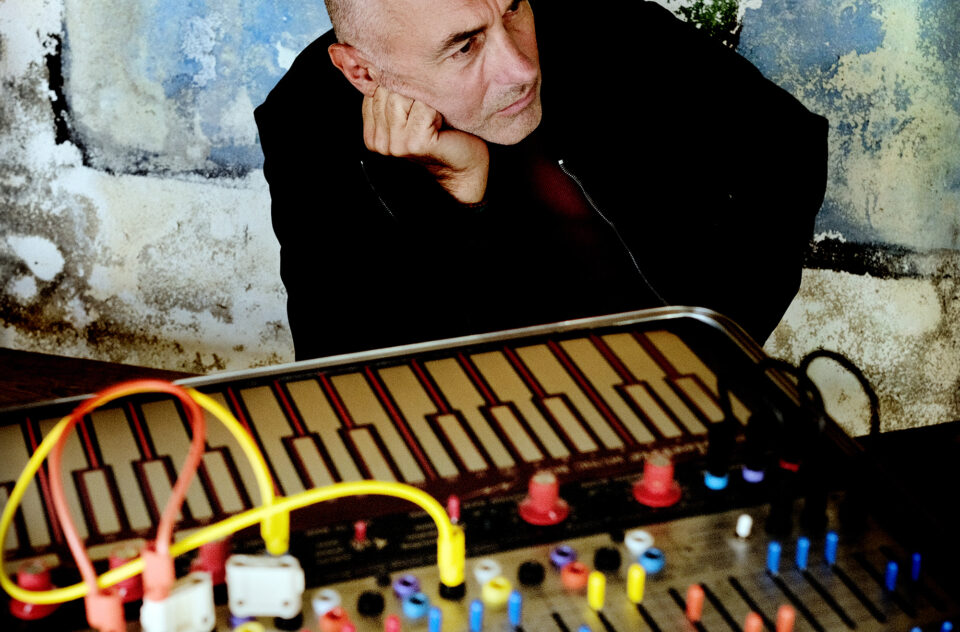 Yann Tiersen credit Richard Dumas 9196 sm